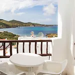 Fergus Club Carema Splash Apart-hotel Playas De Fornells