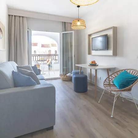 Fergus Club Carema Splash 4*