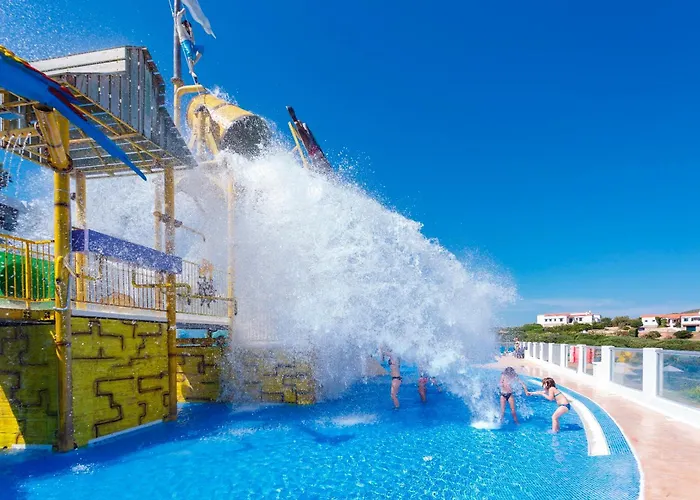 Fergus Club Carema Splash מלון דירות 4*