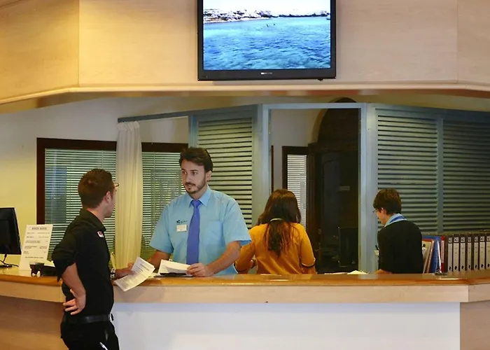 Fergus Club Carema Splash מלון דירות Playas De Fornells