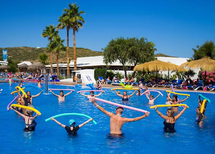 מלון דירות Fergus Club Carema Splash Playas De Fornells