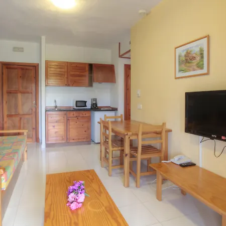 Fergus Club Carema Splash Playas De Fornells