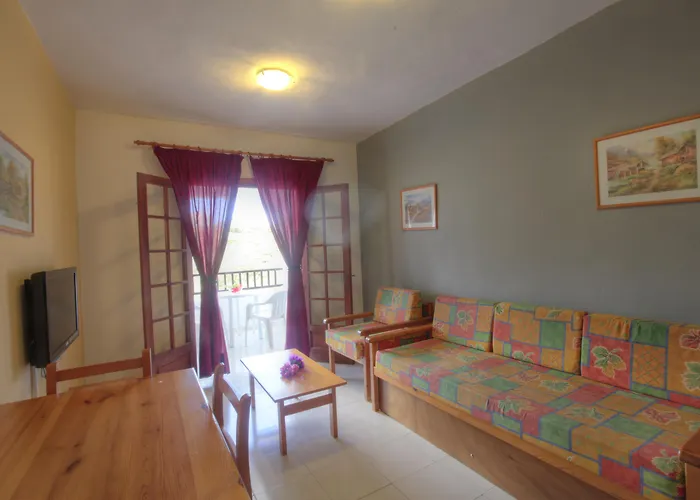 Fergus Club Carema Splash Aparthotel Playas De Fornells