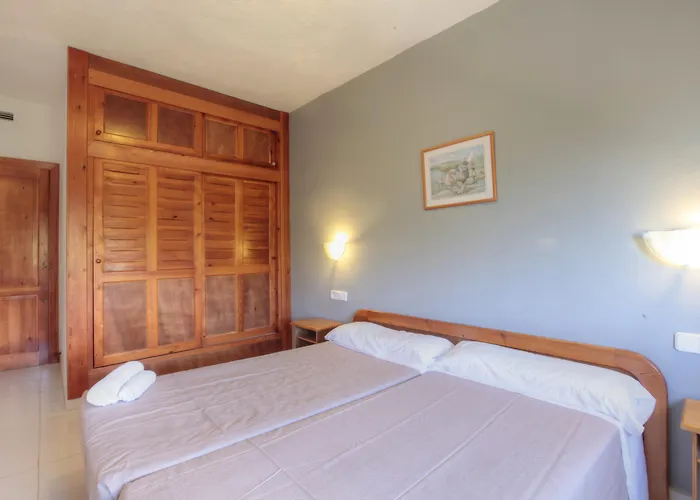 Fergus Club Carema Splash 4*