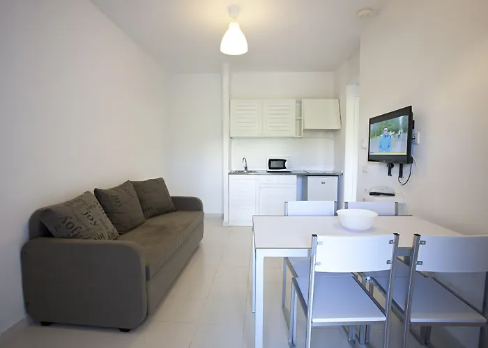 Fergus Club Carema Splash 4*