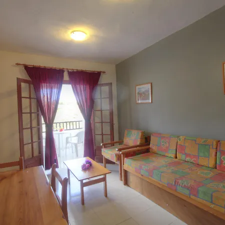 Fergus Club Carema Splash Lejlighedshotel Playas De Fornells