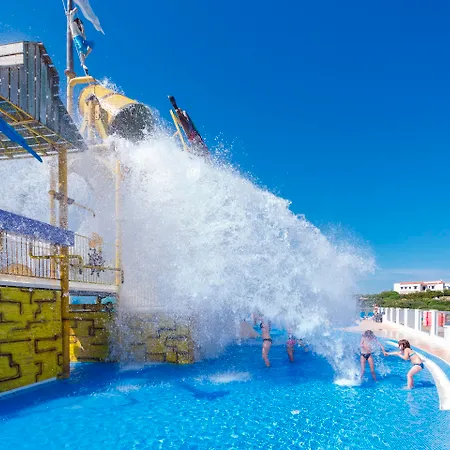 Fergus Club Carema Splash Lejlighedshotel 4*