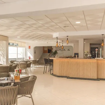 Fergus Club Carema Splash Lejlighedshotel 4*