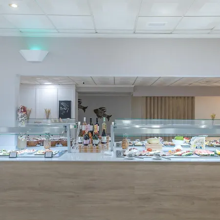 Lejlighedshotel Fergus Club Carema Splash Playas De Fornells