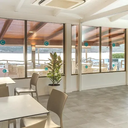 Fergus Club Carema Splash Lejlighedshotel