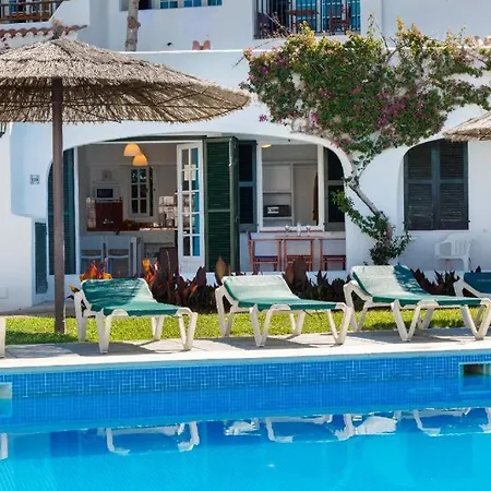 Lejlighedshotel Fergus Club Carema Splash