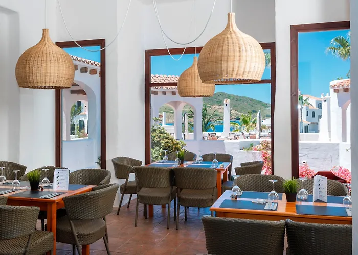 Fergus Club Carema Splash Apartmanhotel 4*