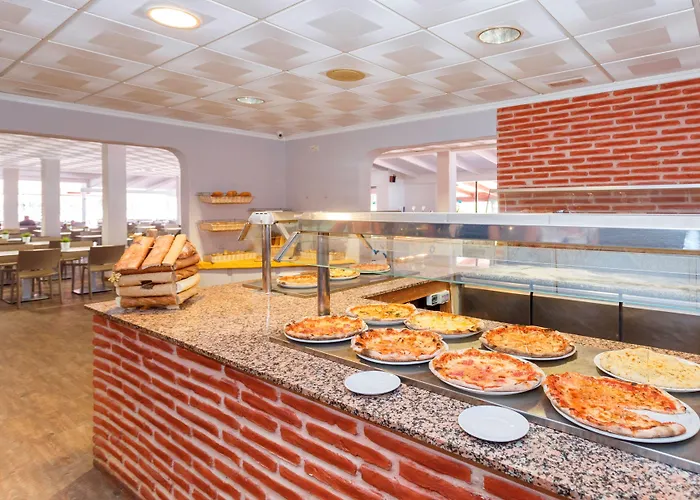 Apartmanhotel Fergus Club Carema Splash